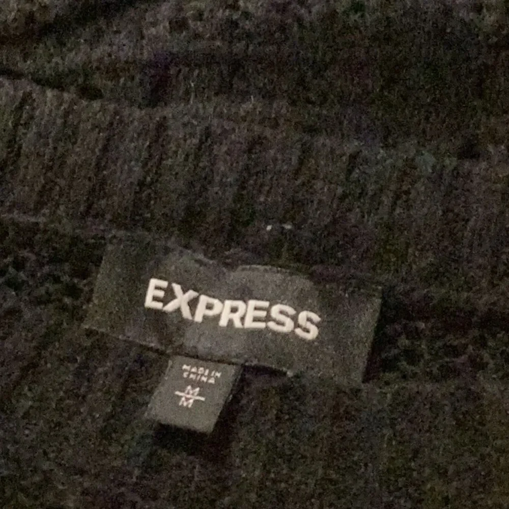Express Sweater - Picture 3 of 4